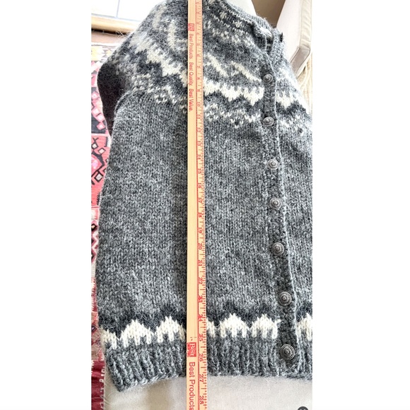 HAND KNIT ICELANDIC NORDIC Cardigan in Shades of Gray - L/XL - Picture 7 of 9